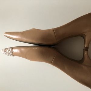 Nude Kitten Heels with Pearls